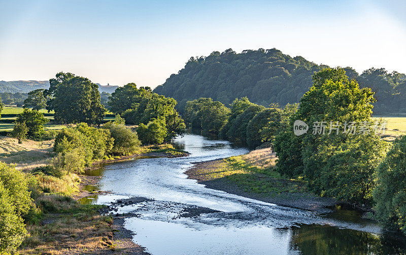 南威尔士Llandeilo的River Towy